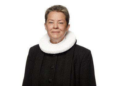  Bettina Franch